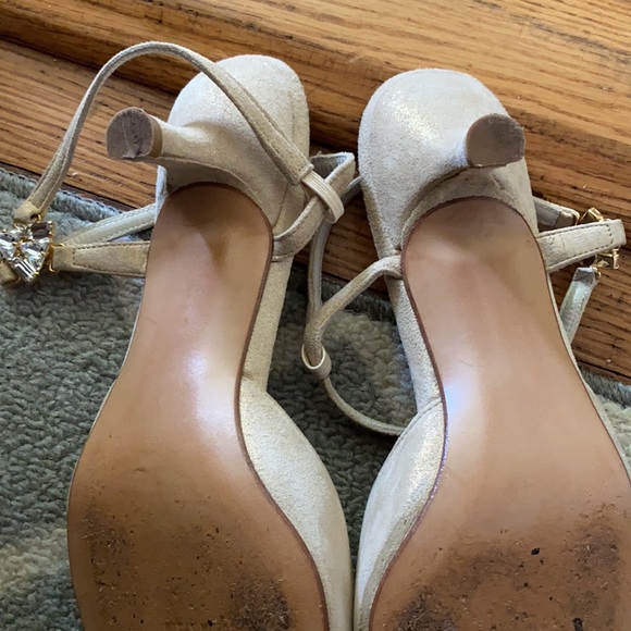 Stuart Weitzman - Picture 3 of 4